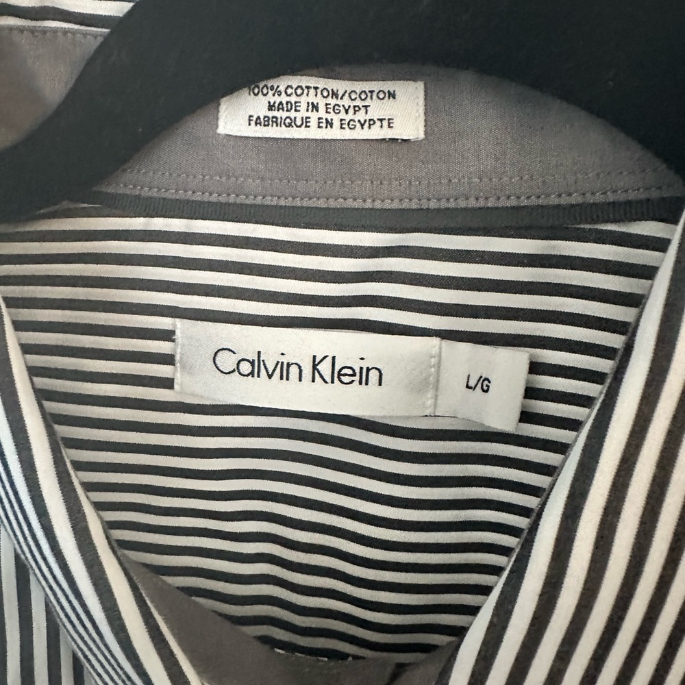Calvin Klein bottom down shirt